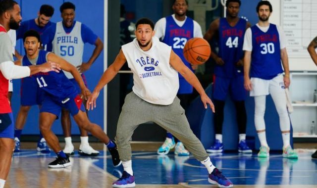 乐鱼体育平台-名记：76人或暂缓西蒙斯交易 休赛期全力追逐哈登