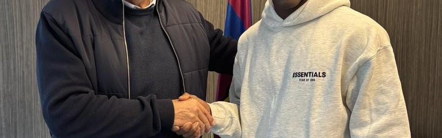 乐鱼集团-官方：巴萨与15岁通卡拉就续约达成协议，将在球员16岁时生效